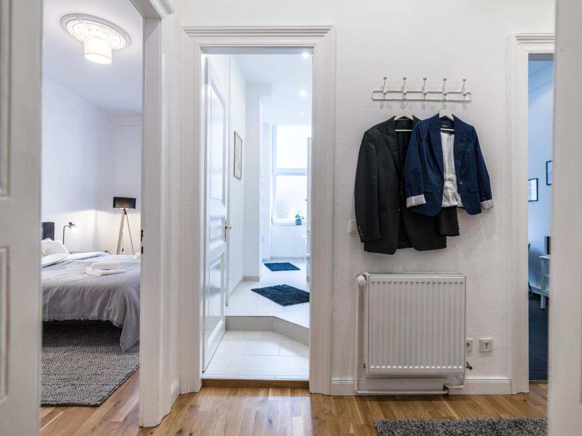 Hochwertige Altbauwohnung Im Modernen Stil In Wiesbaden - Kueche - Terrasse - Wlan - Zentral Exterior photo